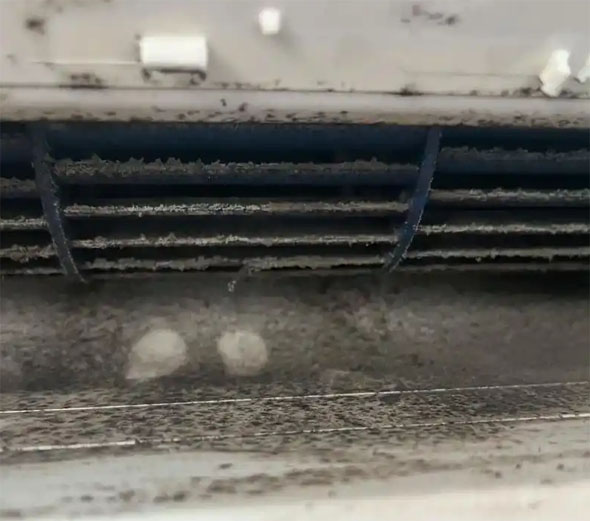 黎城空调吹的风有股烧焦味是怎么回事